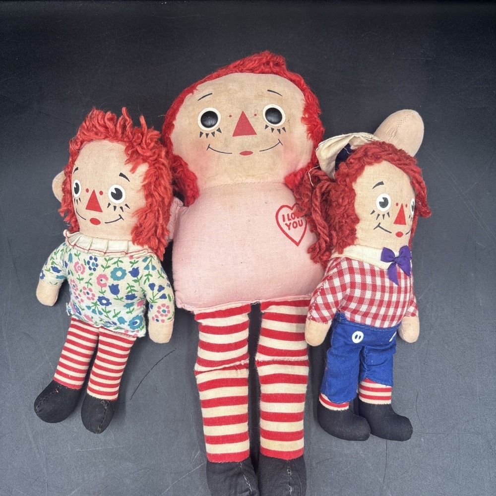 Raggedy Ann Andy Cloth Rag Dolls Pair Red Yarn Hair Gingham Floral Knickerbocker